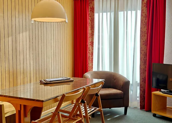 Les Coupoles Aparthotel