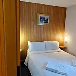 Les Coupoles 4* シャンポルク
