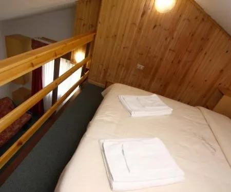 Les Coupoles Aparthotel Champoluc