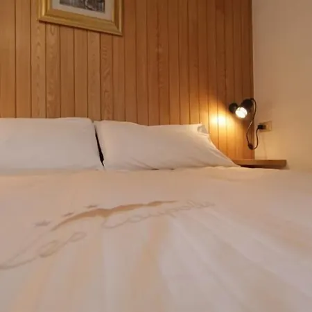 Les Coupoles Aparthotel 4*