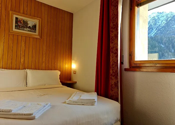 Les Coupoles アパートホテル