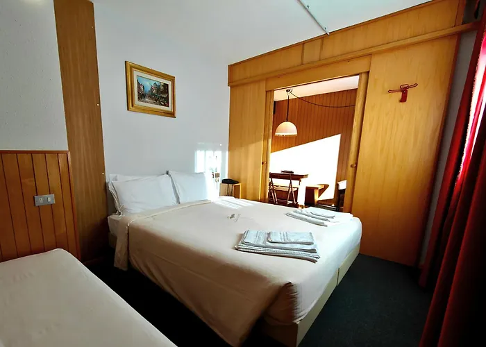 Les Coupoles Lägenhetshotell