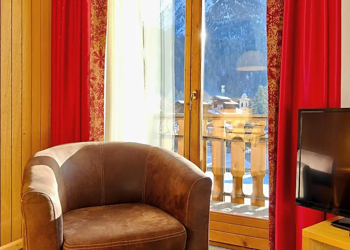 Les Coupoles アパートホテル