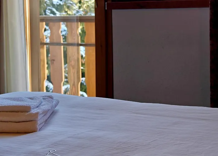 Les Coupoles Lägenhetshotell Champoluc