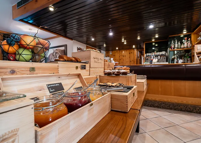 Les Coupoles アパートホテル 4*