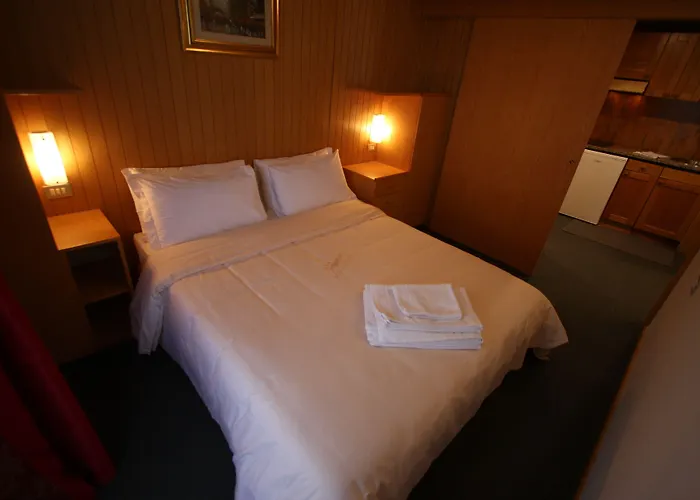 Les Coupoles シャンポルク