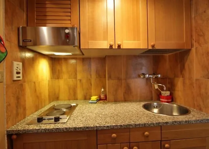 アパートホテル Les Coupoles シャンポルク